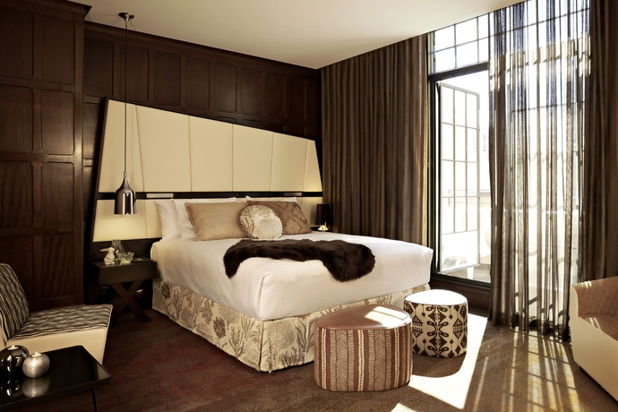 Imagen de la habitación del Hotel Qt Sydney. Foto 6