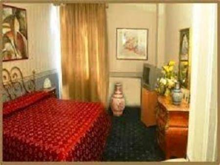 Imagen de la habitación del Hotel Quadrifoglio, Casarea. Foto 10