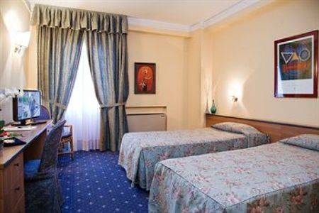 Imagen de la habitación del Hotel Quadrifoglio, Casarea. Foto 12