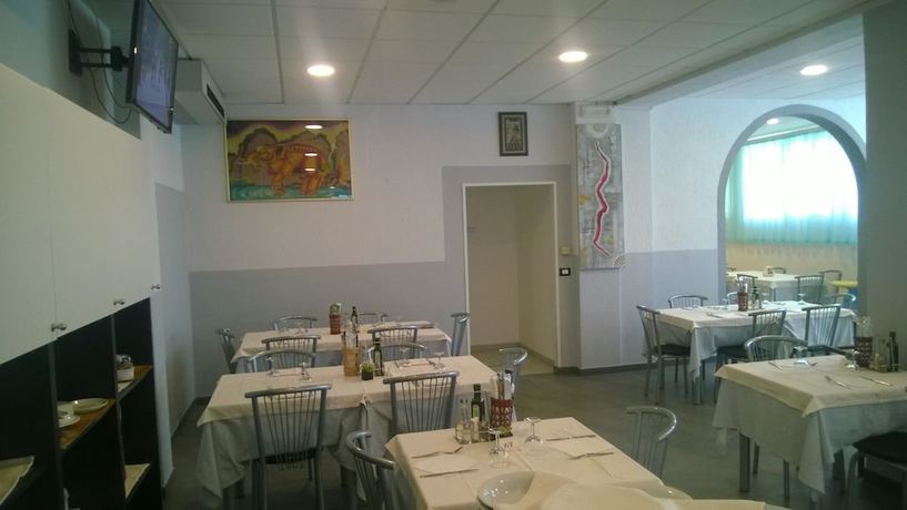 Imagen del bar/restaurante del Hotel Quadrifoglio, Lido delle Nazioni. Foto 5