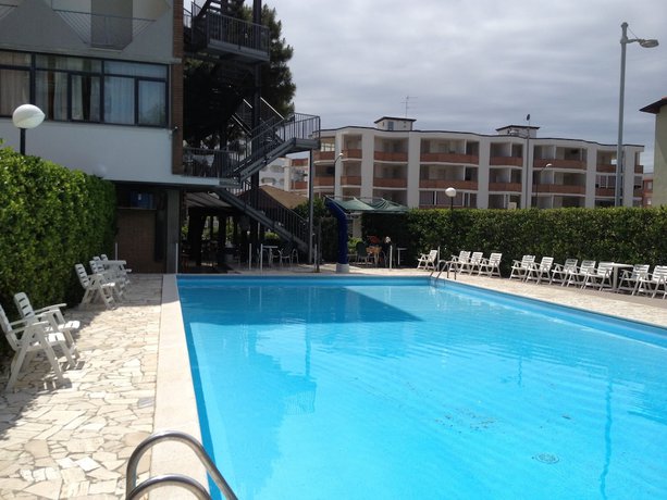 Imagen de la piscina del Hotel Quadrifoglio, Lido delle Nazioni. Foto 13