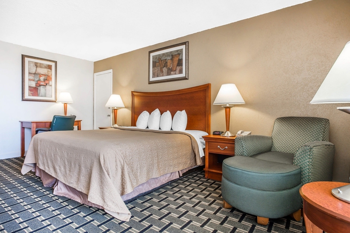 Imagen de la habitación del Hotel Quail Inn and Suites. Foto 11
