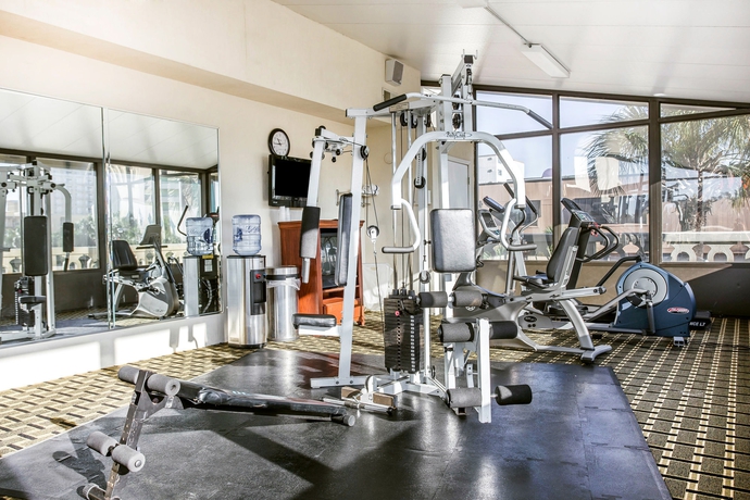 Imagen de los interiores del Hotel Quail Inn and Suites. Foto 16