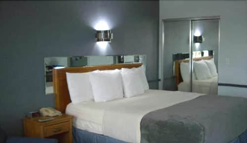 Imagen de la habitación del Hotel Quails Nest Inn And Suites. Foto 7