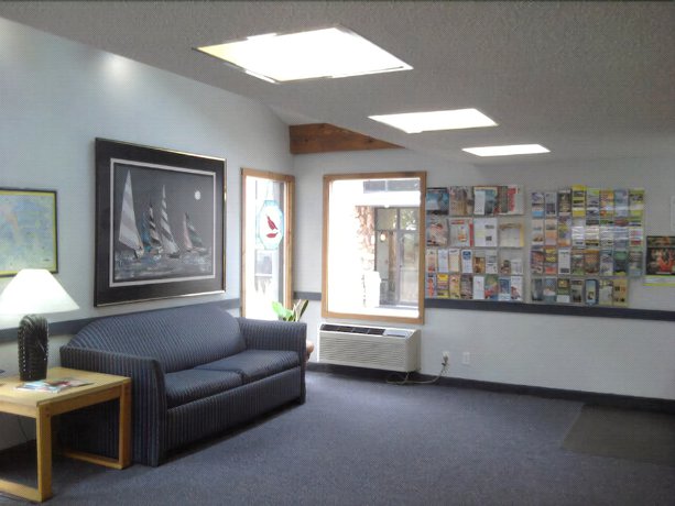 Imagen de los interiores del Hotel Quails Nest Inn And Suites. Foto 14