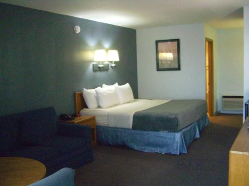 Imagen de la habitación del Hotel Quail\'s Nest Inn & Suites. Foto 9