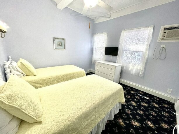 Imagen de la habitación del Hotel Quaker Inn. Foto 17
