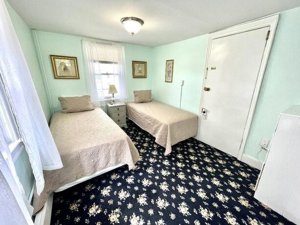 Imagen de la habitación del Hotel Quaker Inn. Foto 20