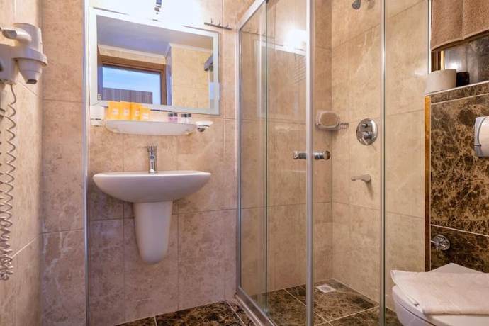 Imagen de la habitación del Hotel Qualia Park Hotel. Foto 14