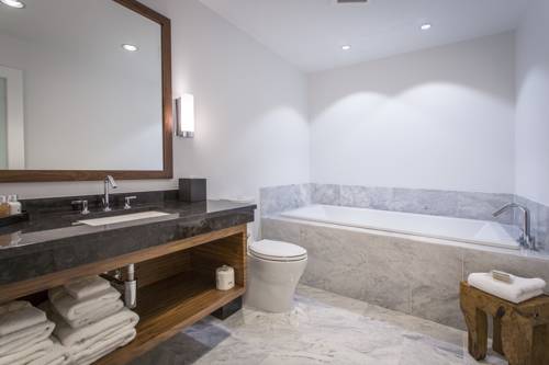 Imagen de la habitación del Hotel Qualicum Beach Inn. Foto 6
