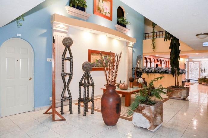 Imagen de los interiores del Hotel Qualitel Plus. Foto 16