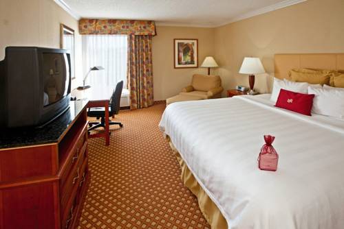 Imagen de la habitación del Hotel Quality Conference Center Cincinnati Blue Ash. Foto 7