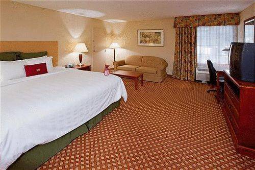 Imagen de la habitación del Hotel Quality Conference Center Cincinnati Blue Ash. Foto 10