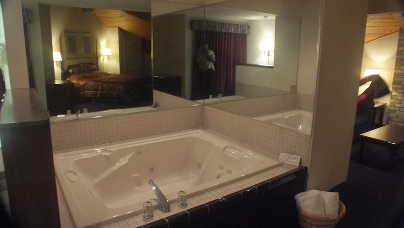 Imagen de la habitación del Hotel Quality Express Inn and Suites. Foto 6
