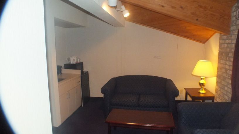 Imagen de la habitación del Hotel Quality Express Inn and Suites. Foto 9