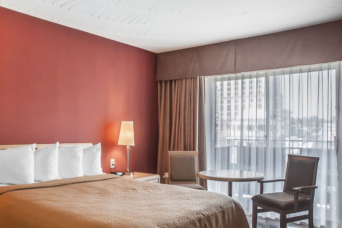 Imagen de la habitación del Hotel Quality Fallsview Cascade. Foto 8
