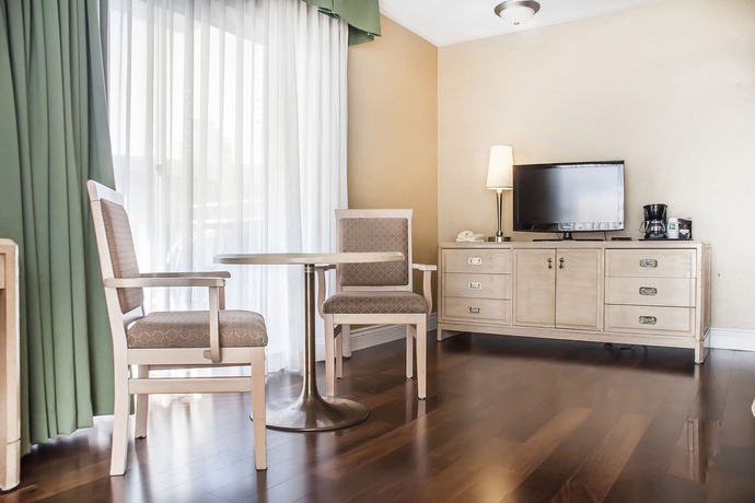 Imagen de la habitación del Hotel Quality Fallsview Cascade. Foto 9