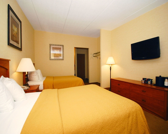 Imagen de la habitación del Hotel Quality Hotel & Suites Niagara Falls. Foto 8