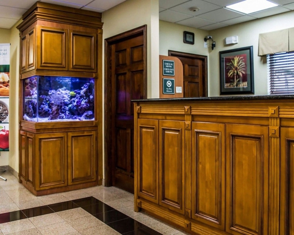 Imagen de los interiores del Hotel Quality Inn Airport - Cruise Port. Foto 16