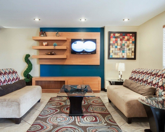 Imagen de los interiores del Hotel Quality Inn Airport East. Foto 19
