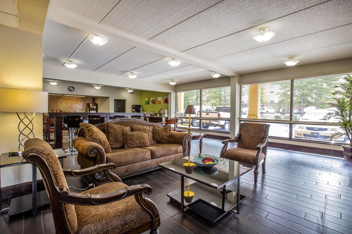 Imagen de los interiores del Hotel Quality Inn Airport - Southeast. Foto 14