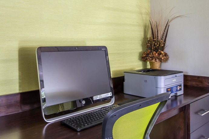 Imagen de los interiores del Hotel Quality Inn Airport - Southeast. Foto 15