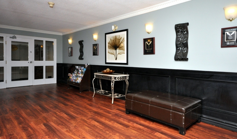 Imagen de los interiores del Hotel Quality Inn Airport West. Foto 15