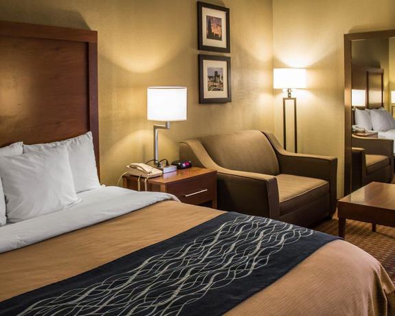 Imagen de la habitación del Hotel Quality Inn, Akron. Foto 3