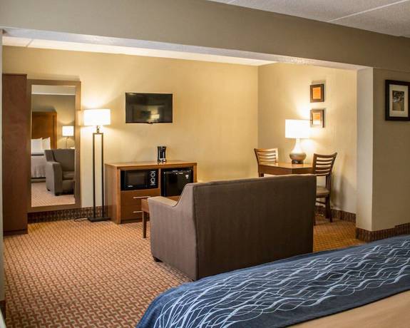 Imagen de la habitación del Hotel Quality Inn, Akron. Foto 4