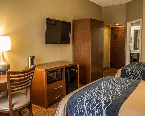 Imagen de la habitación del Hotel Quality Inn, Akron. Foto 12