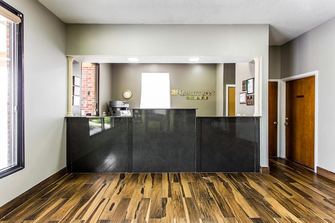 Imagen de los interiores del Hotel Quality Inn - Albemarle. Foto 18