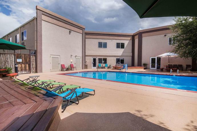 Imagen general del Hotel Quality Inn, Alpine . Foto 9