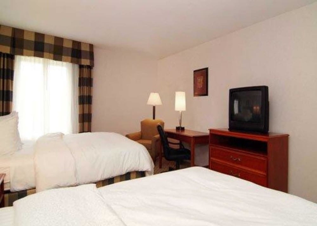 Imagen de la habitación del Hotel Quality Inn And Conference Center, Fremont. Foto 4
