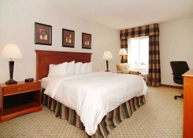 Imagen de la habitación del Hotel Quality Inn And Conference Center, Fremont. Foto 6
