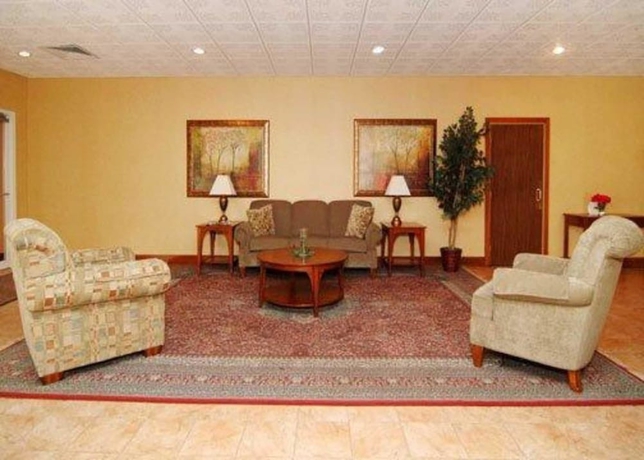 Imagen de los interiores del Hotel Quality Inn And Conference Center, Fremont. Foto 15