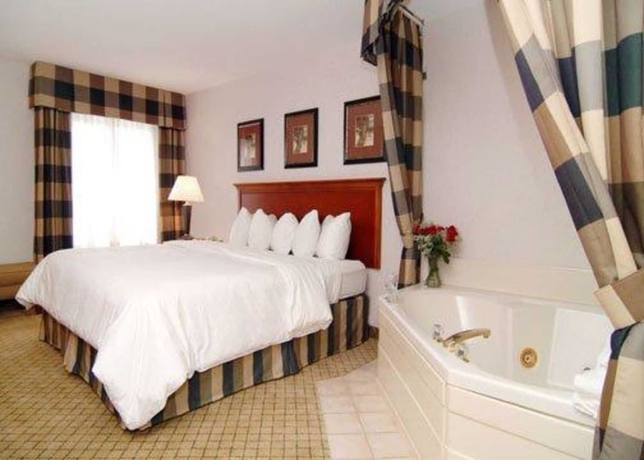 Imagen de la habitación del Hotel Quality Inn And Conference Center, Fremont. Foto 11