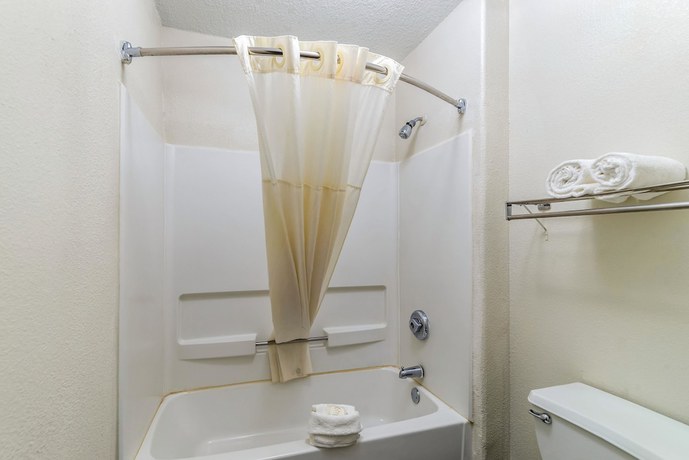 Imagen de la habitación del Hotel Quality Inn And Suites Canton. Foto 14