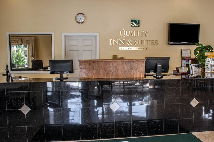 Imagen de los interiores del Hotel Quality Inn And Suites Fife Seattle. Foto 19