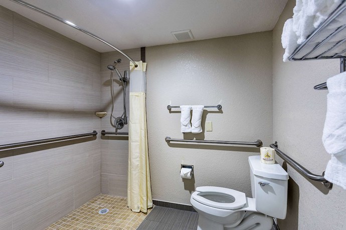 Imagen de la habitación del Hotel Quality Inn And Suites Heritage Park. Foto 3