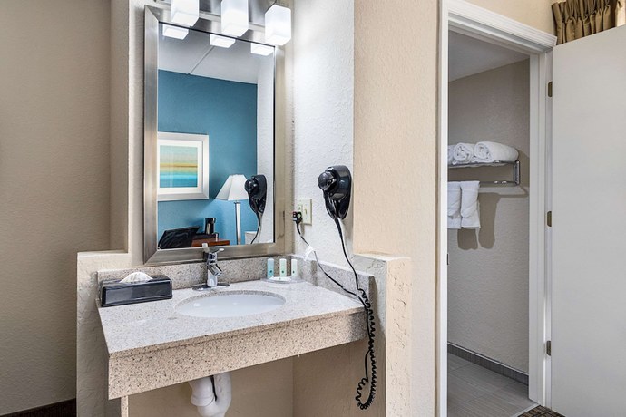 Imagen de la habitación del Hotel Quality Inn And Suites Heritage Park. Foto 7