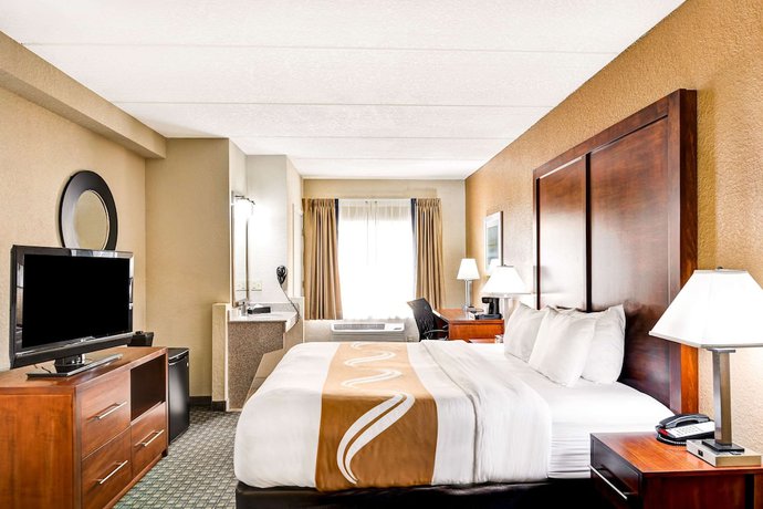 Imagen de la habitación del Hotel Quality Inn And Suites Heritage Park. Foto 9