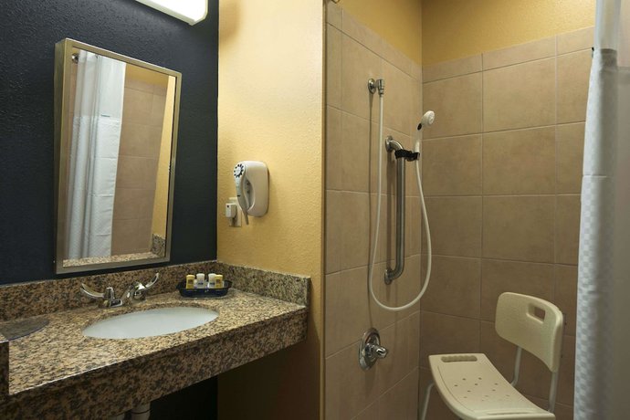 Imagen de la habitación del Hotel Quality Inn And Suites, Washington . Foto 4