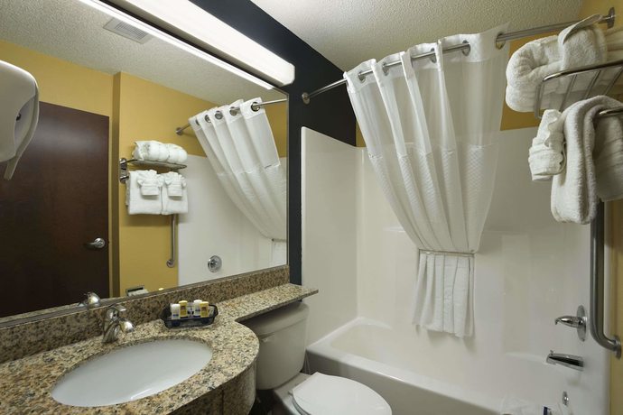 Imagen de la habitación del Hotel Quality Inn And Suites, Washington . Foto 5