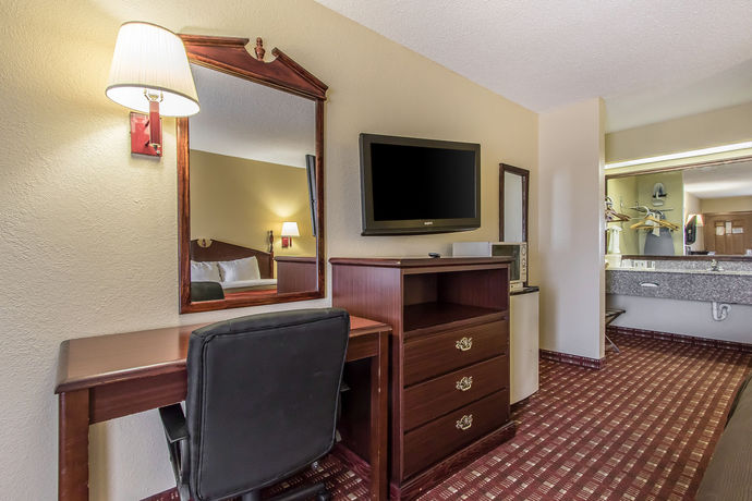 Imagen de la habitación del Hotel Quality Inn, Andalusia. Foto 11