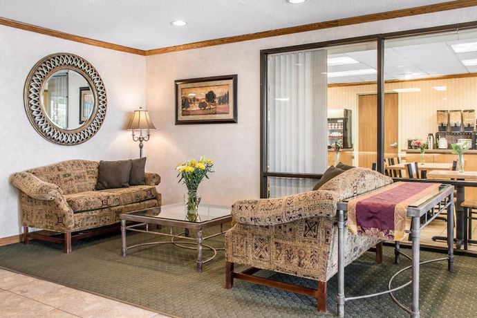 Imagen de los interiores del Hotel Quality Inn Arena. Foto 17