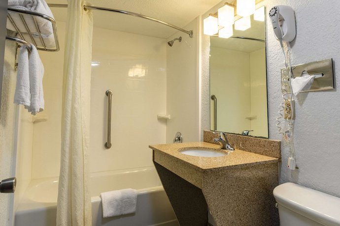 Imagen de la habitación del Hotel Quality Inn Asheville Airport. Foto 8