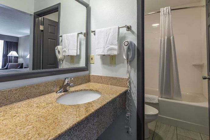 Imagen de la habitación del Hotel Quality Inn Asheville Airport. Foto 13