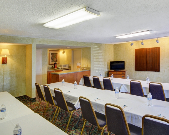 Imagen de los interiores del Hotel Quality Inn At Arlington Highlands. Foto 15