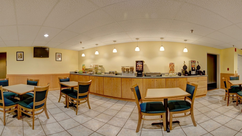 Imagen del bar/restaurante del Hotel Quality Inn At Bangor Mall. Foto 4