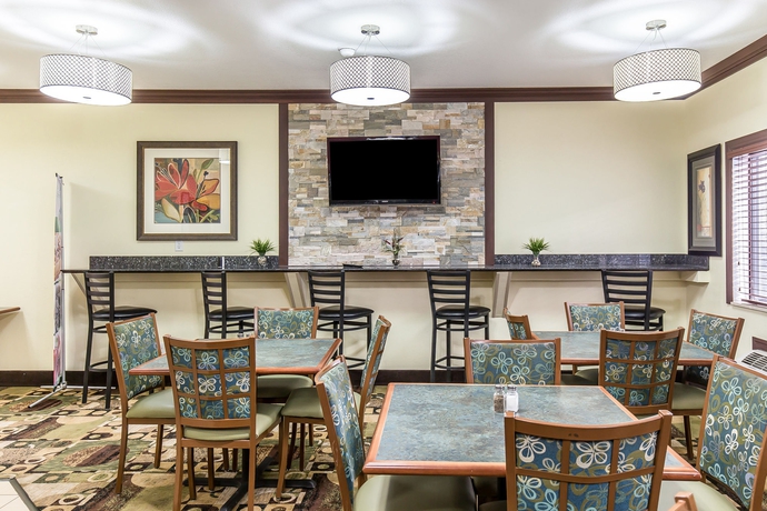 Imagen del bar/restaurante del Hotel Quality Inn At Collins Road - Cedar Rapids. Foto 4